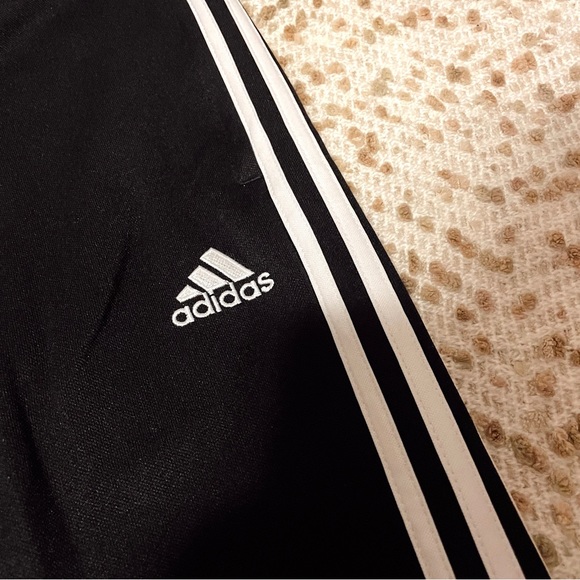 Adidas joggers - Picture 2 of 7